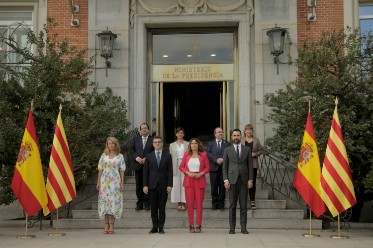 Members of the Catalan and Spanish governments before the third 'dialogue table' held in Madrid on July 27, 2022 (by Javier Barbancho)